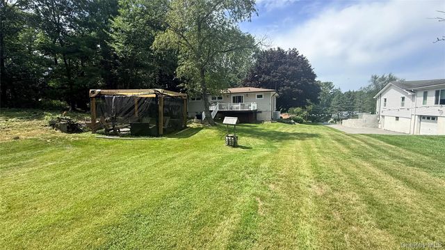 128 Shear Hill Road, Mahopac, NY 10541