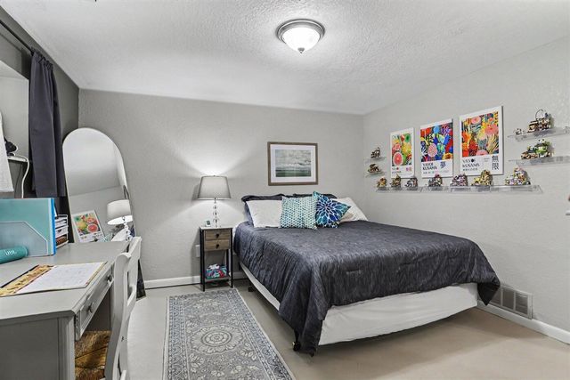 732 Community Drive, Battle Creek, MI 49014