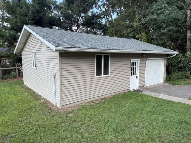 1055 Miller, Plainwell, MI 49080