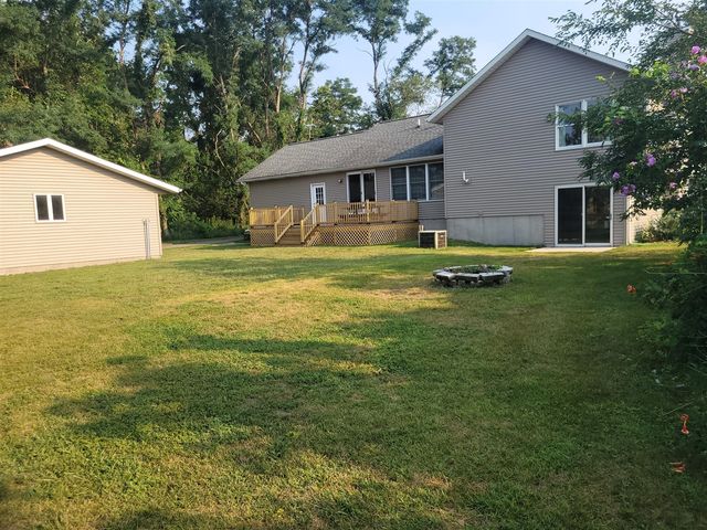 1055 Miller, Plainwell, MI 49080