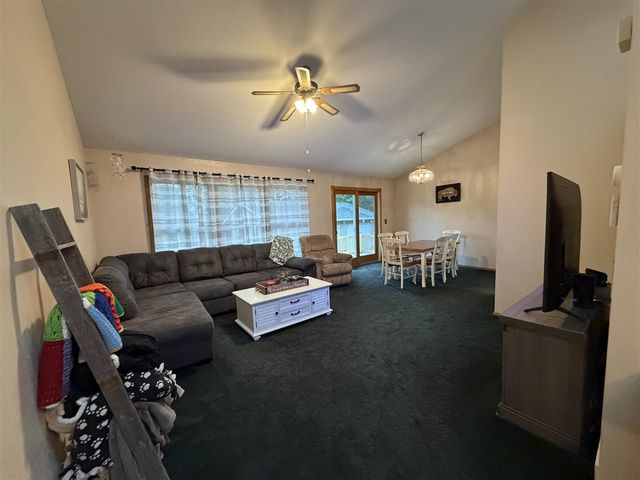 1055 Miller, Plainwell, MI 49080