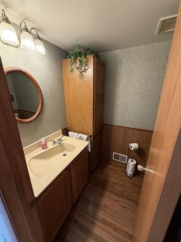 1055 Miller, Plainwell, MI 49080