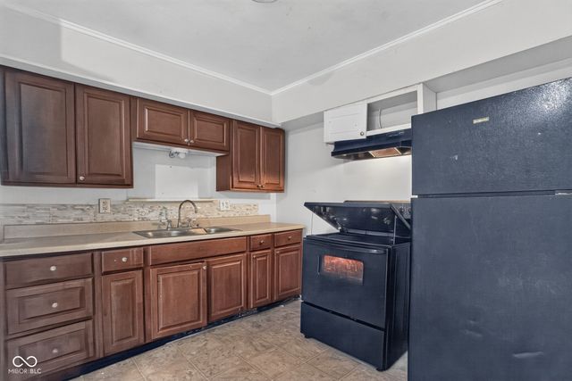 4140 Mellis Drive, Indianapolis, IN 46235