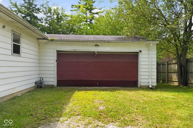 4140 Mellis Drive, Indianapolis, IN 46235