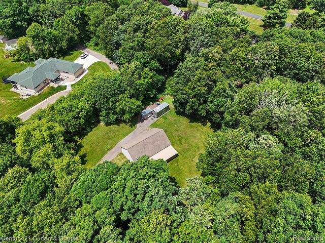 11349 Philway Court, Brighton, MI 48114