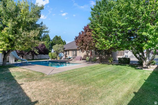 11474 S JORDAN FARMS RD, South Jordan, UT 84095