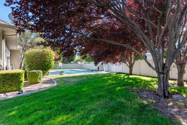11474 S JORDAN FARMS RD, South Jordan, UT 84095