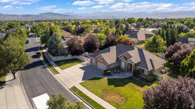 11474 S JORDAN FARMS RD, South Jordan, UT 84095