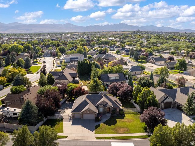 11474 S JORDAN FARMS RD, South Jordan, UT 84095