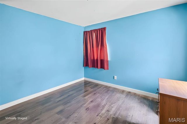 1284 Kew Gardens Drive, Florissant, MO 63031