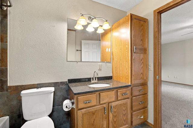 27091 Mariah Pl Place, Harrisburg, SD 57032