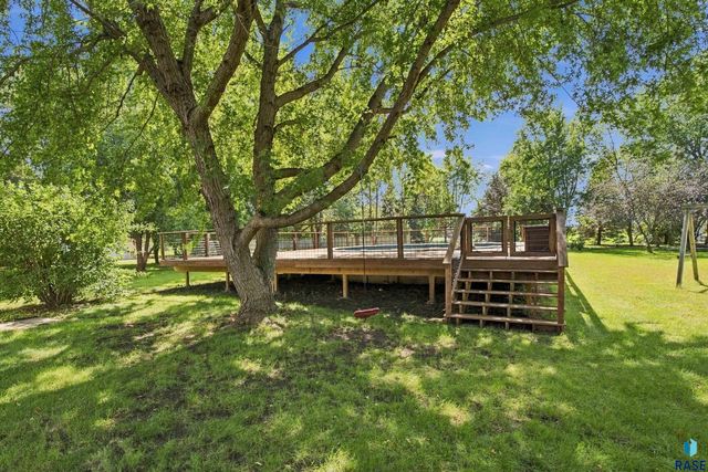 27091 Mariah Pl Place, Harrisburg, SD 57032