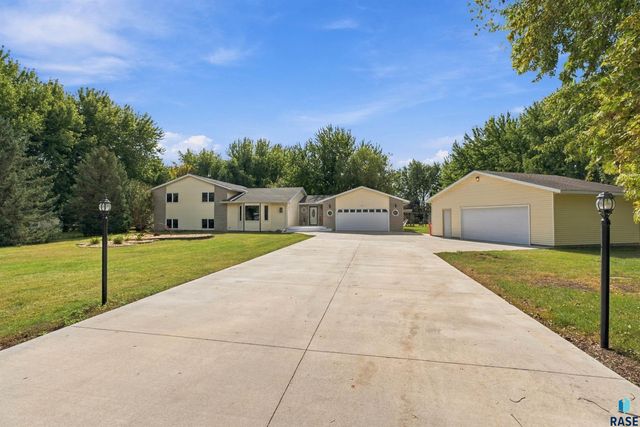 27091 Mariah Pl Place, Harrisburg, SD 57032