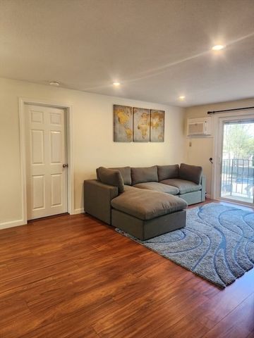 80 Stanton St 36, Worcester, MA 01605
