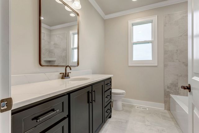 1561 John Sharp Rd, Spring Hill, TN 37174