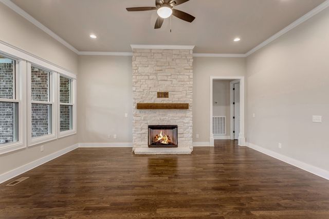 1561 John Sharp Rd, Spring Hill, TN 37174