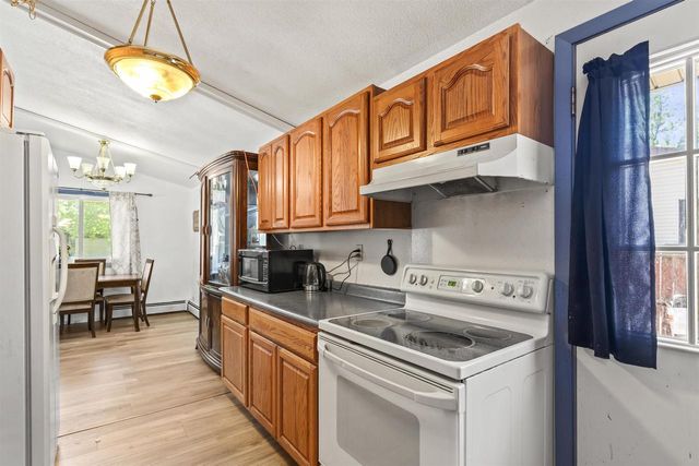 1602 THORNTON DRIVE, Oshkosh, WI 54904
