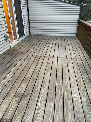 10320 Balsam Lane, Eden Prairie, MN 55347