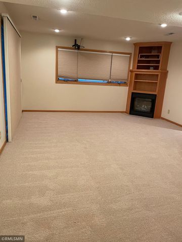 10320 Balsam Lane, Eden Prairie, MN 55347