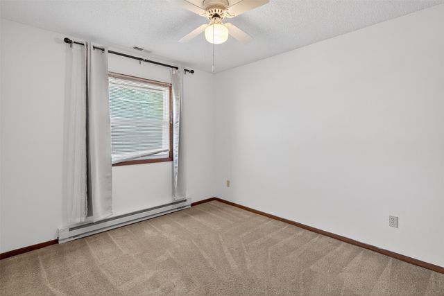 201 22nd Avenue SW, Altoona, IA 50009