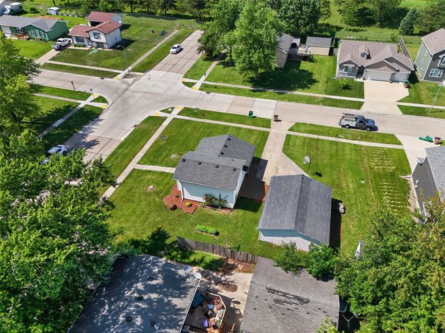 201 22nd Avenue SW, Altoona, IA 50009