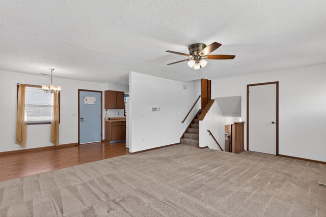 201 22nd Avenue SW, Altoona, IA 50009