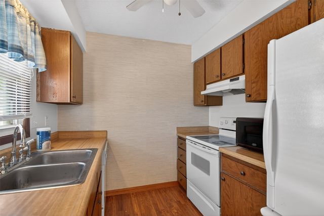 201 22nd Avenue SW, Altoona, IA 50009