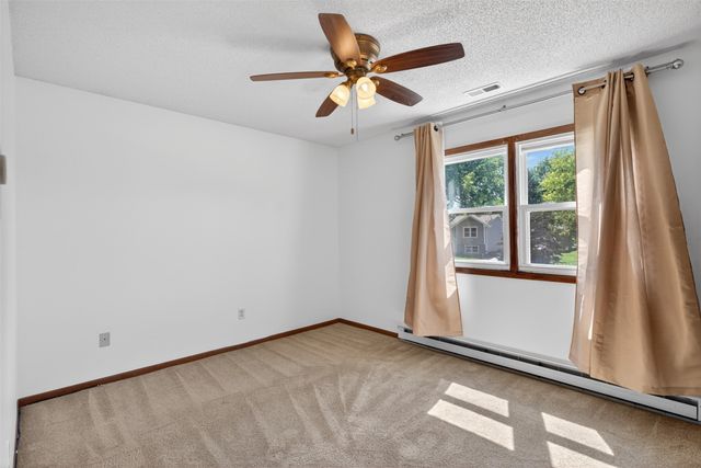201 22nd Avenue SW, Altoona, IA 50009