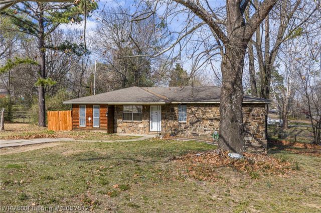 109 Vista Hills Boulevard, Van Buren, AR 72956