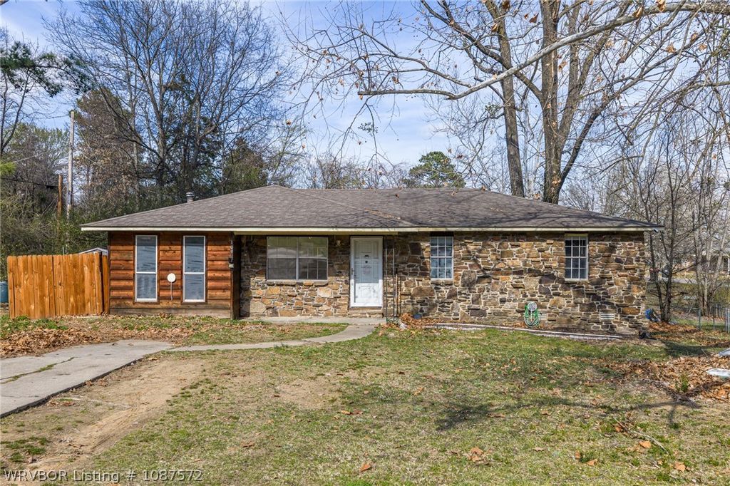 109 Vista Hills Boulevard, Van Buren, AR 72956