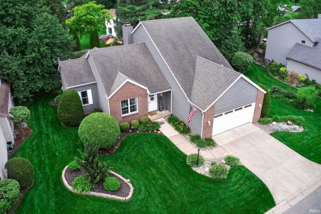 51679 Stoneham Way, Granger, IN 46530