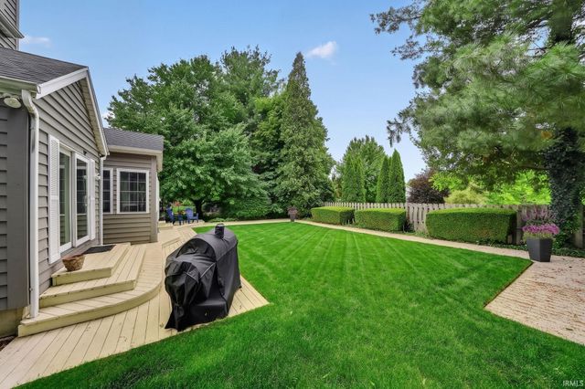 51679 Stoneham Way, Granger, IN 46530