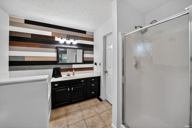 51679 Stoneham Way, Granger, IN 46530