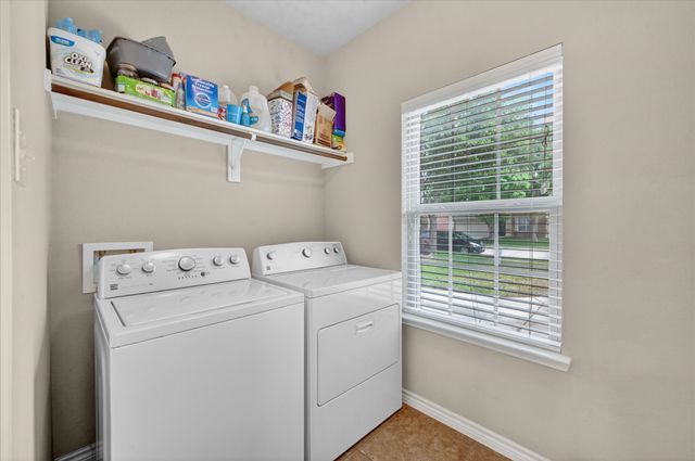 5920 Ivy Glen Drive, Grand Prairie, TX 75052