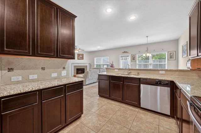 5920 Ivy Glen Drive, Grand Prairie, TX 75052