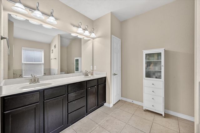 5920 Ivy Glen Drive, Grand Prairie, TX 75052