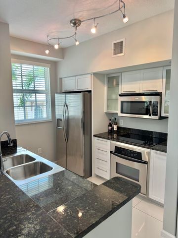 225 NE 1st Street 405, Delray Beach, FL 33444