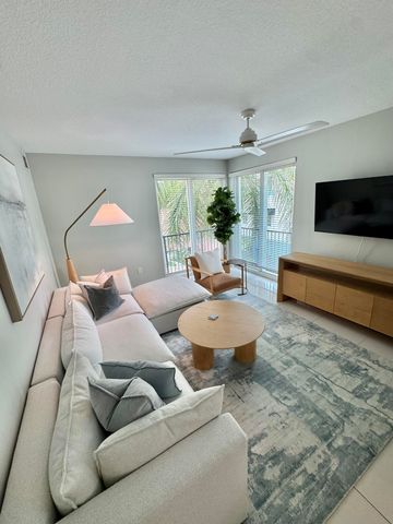 225 NE 1st Street 405, Delray Beach, FL 33444