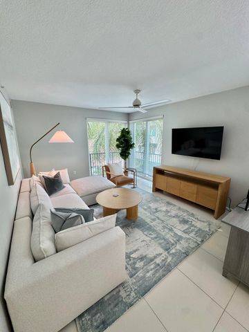 225 NE 1st Street 405, Delray Beach, FL 33444