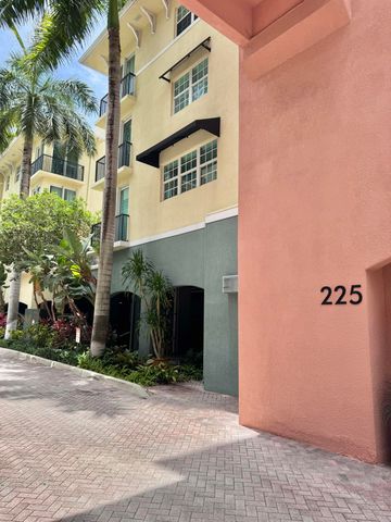 225 NE 1st Street 405, Delray Beach, FL 33444