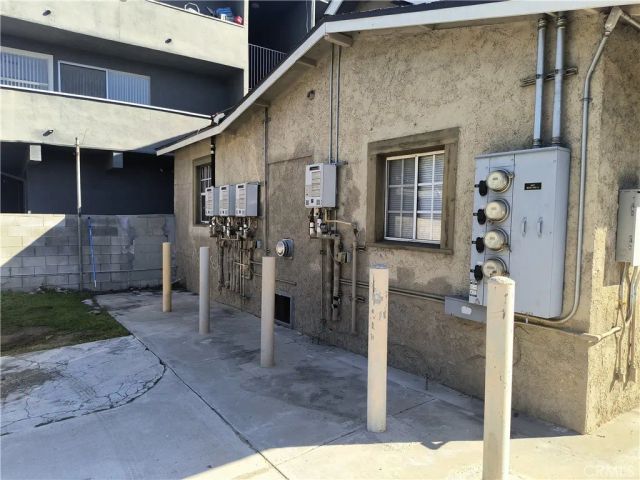 1827 Crenshaw, Los Angeles, CA 90019