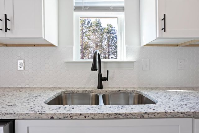 360 Country Glen Avenue, Graniteville, SC 29829