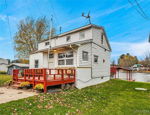 273 Broad Bay Circle, Machias, NY 14101