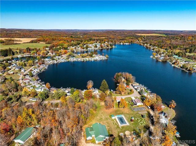 273 Broad Bay Circle, Machias, NY 14101