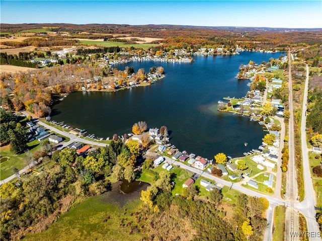 273 Broad Bay Circle, Machias, NY 14101