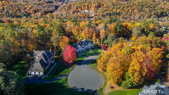 26 Berkshire Crossing, Avon, CT 06001