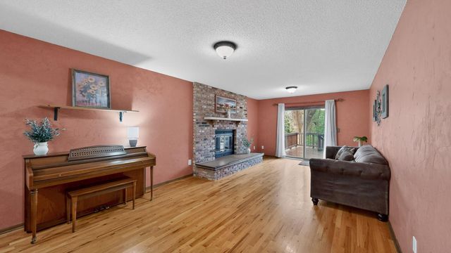 4306 1st Street NW, Rochester, MN 55901