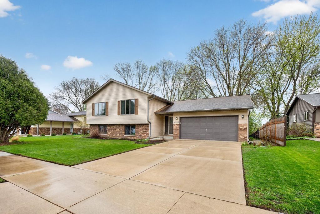 4306 1st Street NW, Rochester, MN 55901