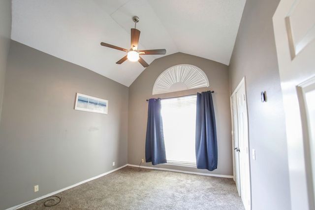 3025 Aspen Drive, Paris, TX 75462