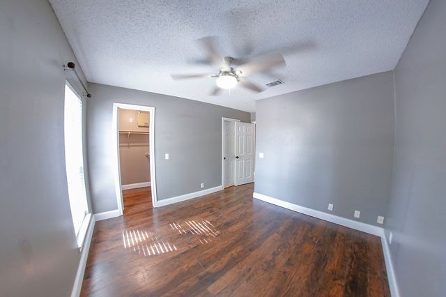3025 Aspen Drive, Paris, TX 75462